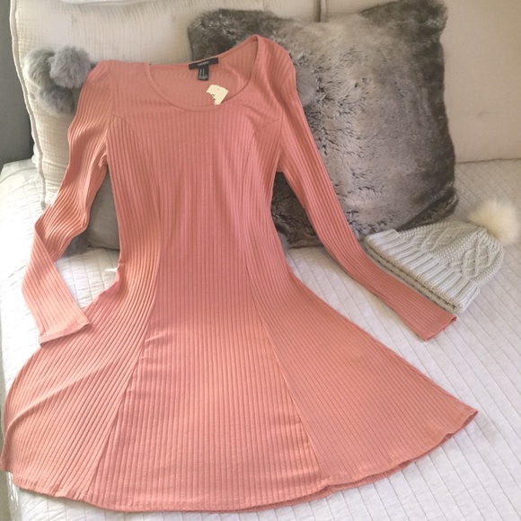 Forever 21 Dresses & Skirts - Forever21 NWT dusty rose fit and Flow midi dress M